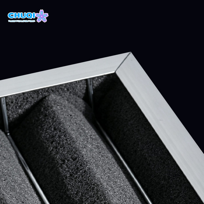 CHUQI front-view activated carbon filter highlighting MERV 8 rating, coarse dust capture, and zero carbon shedding